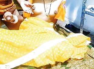 Desi Indian village wife fucking in yellow sari 